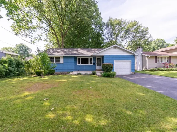 603 Palmer Dr, North Syracuse, NY 13212