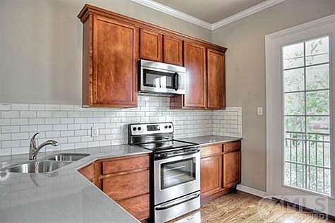 4th image of 2813 Parmer Ave APT 101