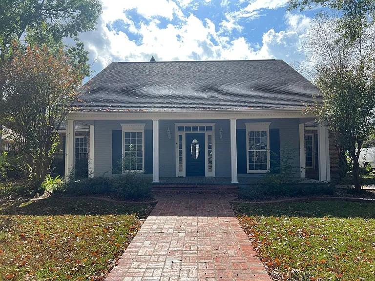 428 Tealwood Dr — Photo 1