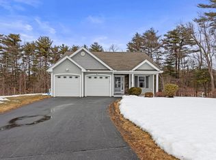 22 Whispering Oaks Rd, Pelham, NH 03076
