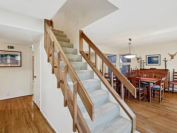 4th image of 180 Lakeland Dr