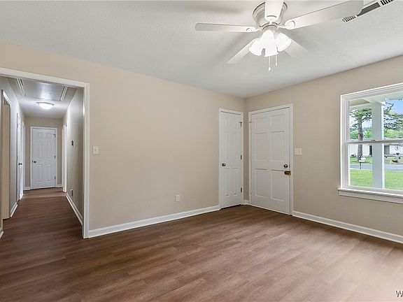 4th image of 3708 24th Ct E
