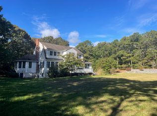 61 Channing Cross, Hampton Bays, NY 11946