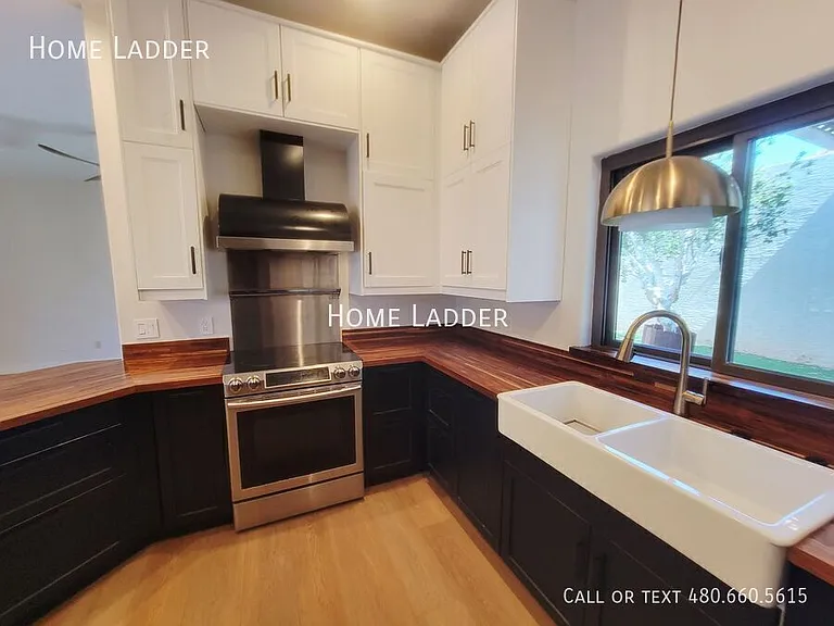 2514 N 62nd St — Photo 12