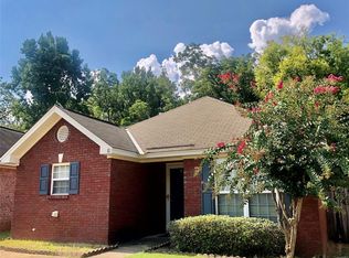 81 Penton Ct, Millbrook, AL 36054