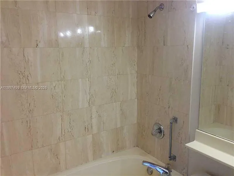 3600 Mystic Pointe Dr #1504 — Photo 20