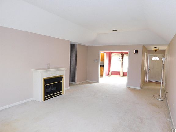 5th image of 419 Carson Way