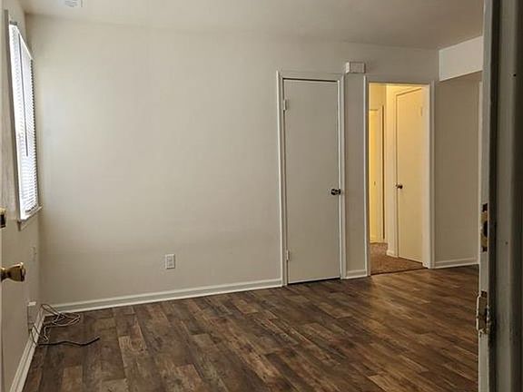 2nd image of 129 Hansen Ave APT B