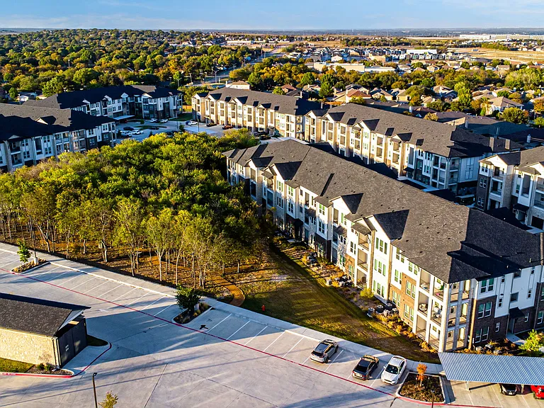 The Royalton at Chapel Creek — Photo 9