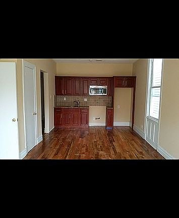4th image of 3200 Webster Ave #Open
