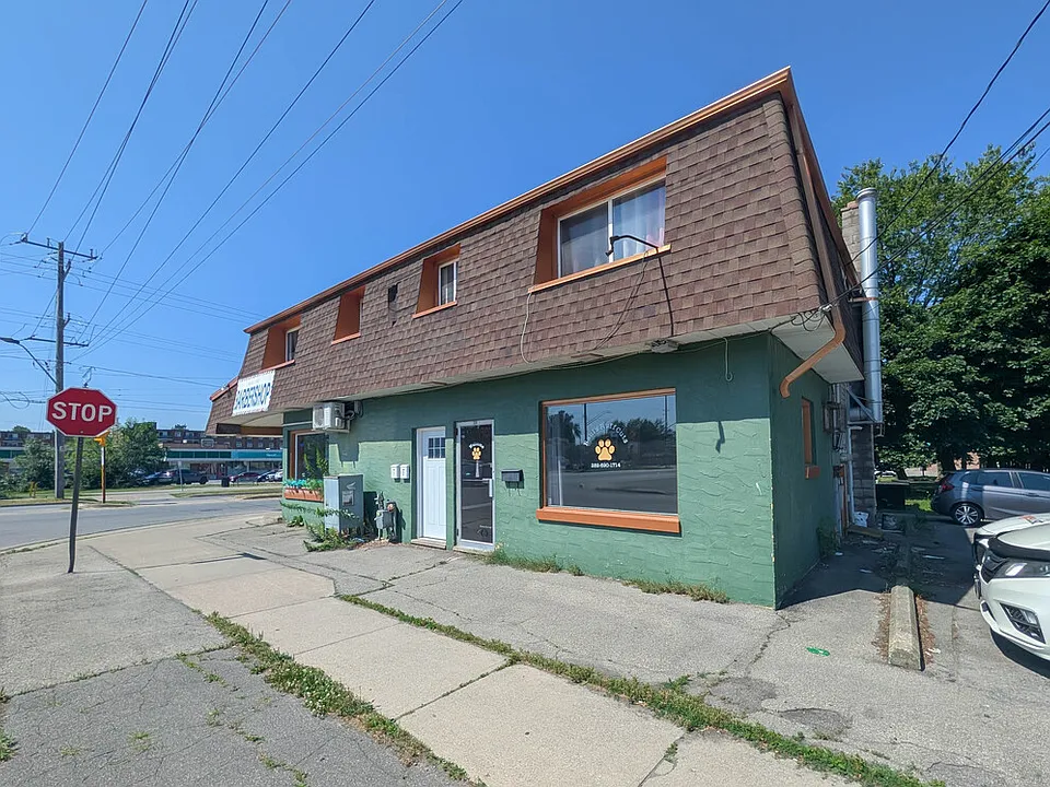 320 Thorold Rd