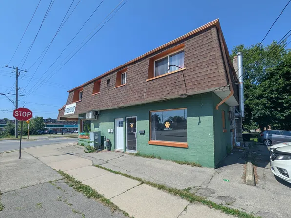 320 Thorold Rd, Welland, ON L3C 3W6
