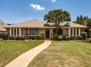 9931 Hickory Crossing St, Dallas, TX 75243
