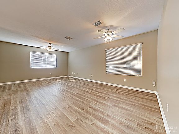 4th image of 7746 Maroon Peak Dr