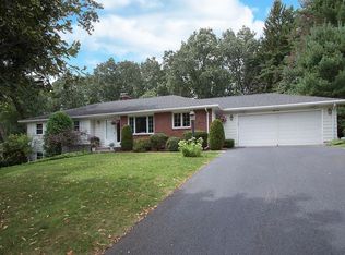 54 White Oaks Dr, Longmeadow, MA 01106