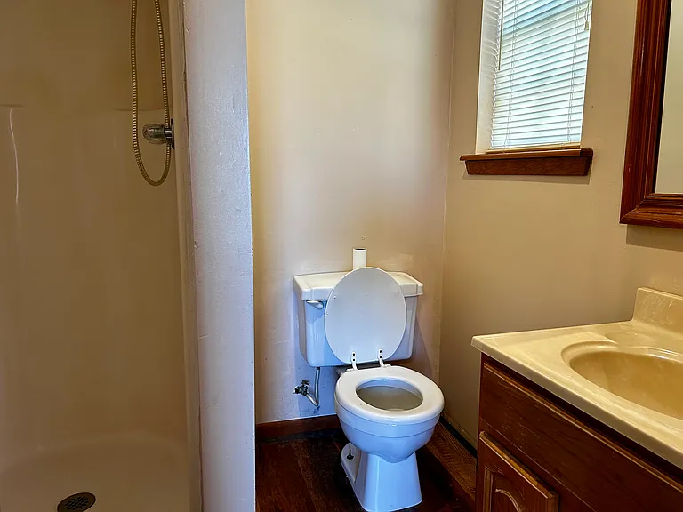 723 Bearling St — Photo 18