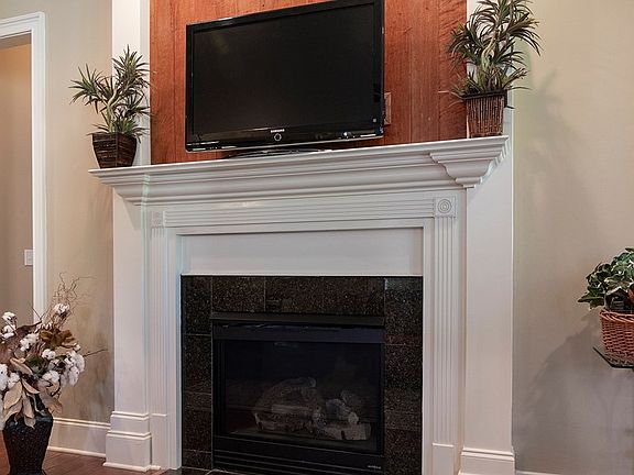 5th image of 1100 Augusta Dr Unit 601