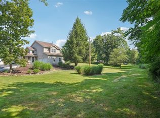 904 W Kaisertown Rd, Montgomery, NY 12549