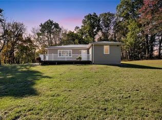 43575 Cream Ridge Rd, Lisbon, OH 44432