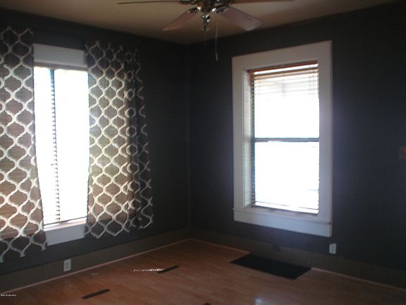 4th image of 809 W Forest Ave