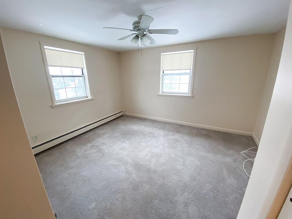 39 Kilby St Woburn MA Zillow