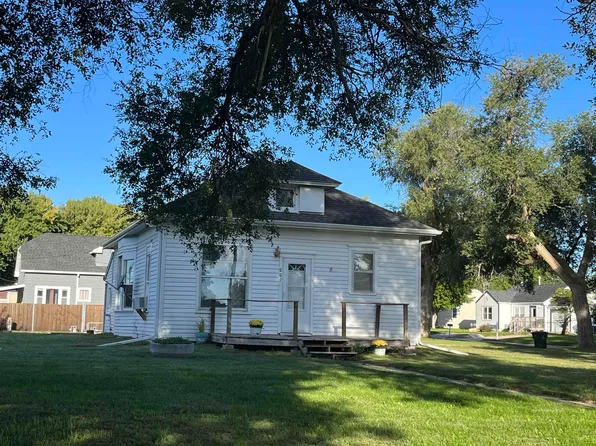 207 S Hubbard Ave, Minden, NE 68959