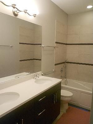 5th image of 3815 N Kedzie Ave #1