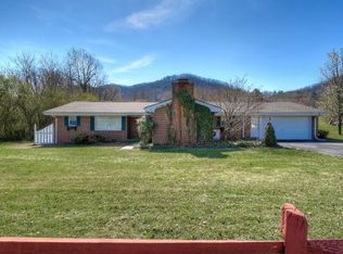 1556 Chestoa Pike, Erwin, TN 37650