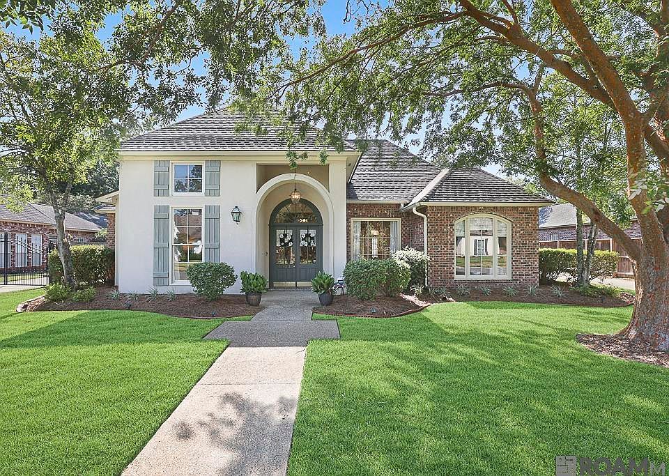 1st image of 1624 Plantation Oaks Dr