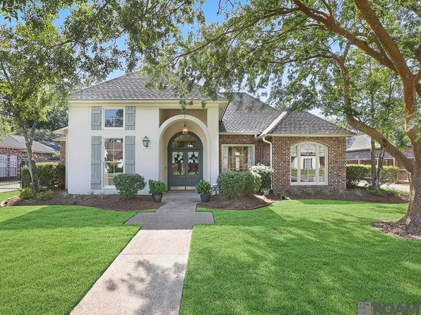1624 Plantation Oaks Dr, Baton Rouge, LA 70810