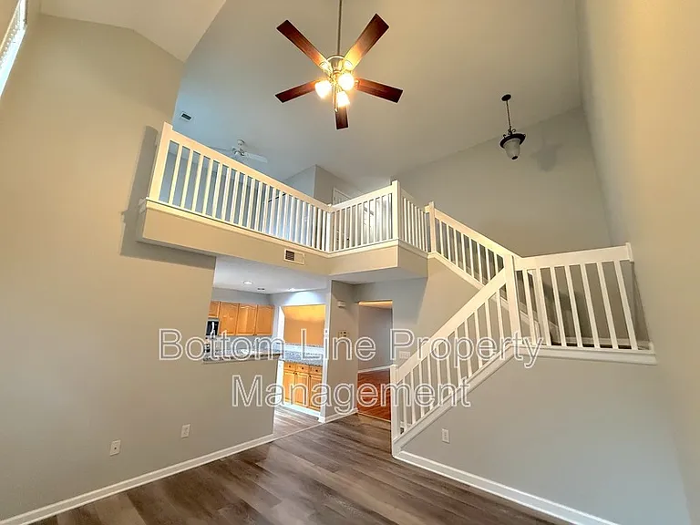 9419 Elizabeth Townes Ln — Photo 12
