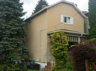 424 Ohio Ave, Midland, PA 15059