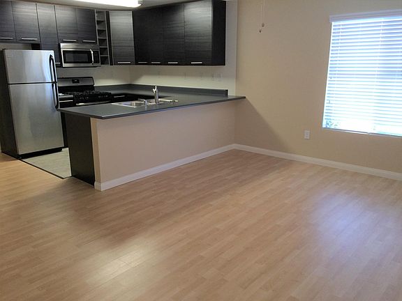 2nd image of 4701 39th St APT 1