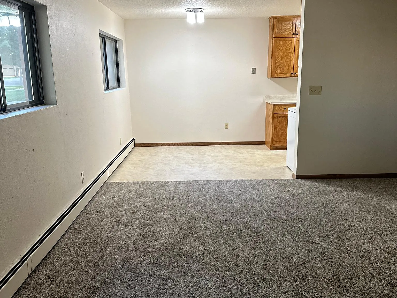 2 bed, 918 sqft, $810 — Photo 3