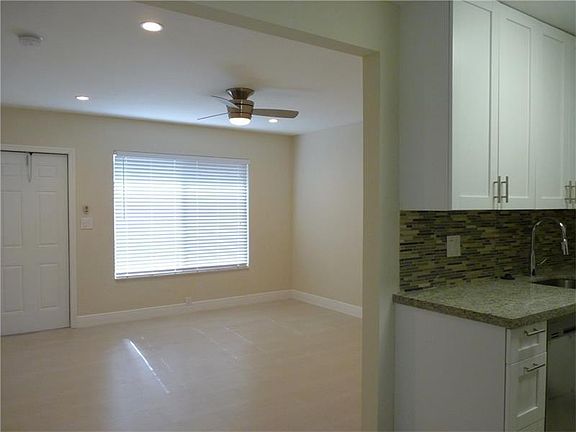 4th image of 883 NE 33rd St #2