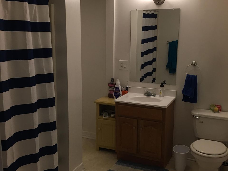 1st image of 213 4th St APT 1