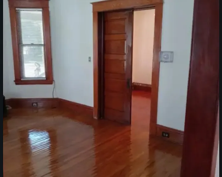 827 Geneva Ave SE #2 — Photo 5