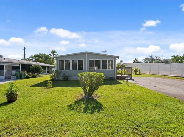 308 Cape Sable DR, NAPLES, FL 34104
