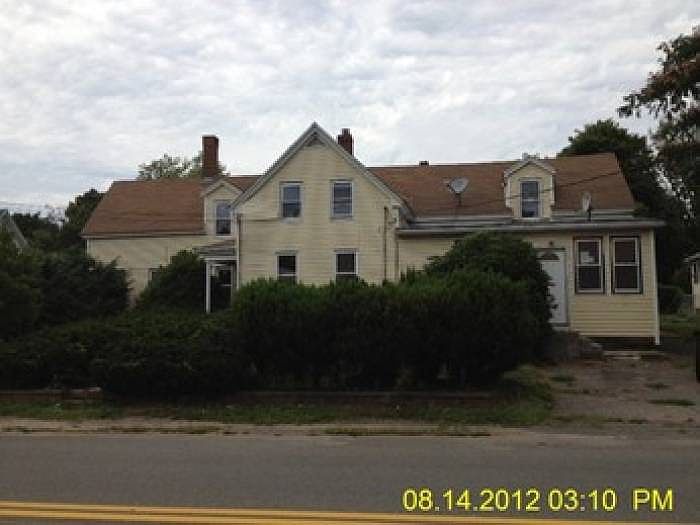 2nd image of 71 School St