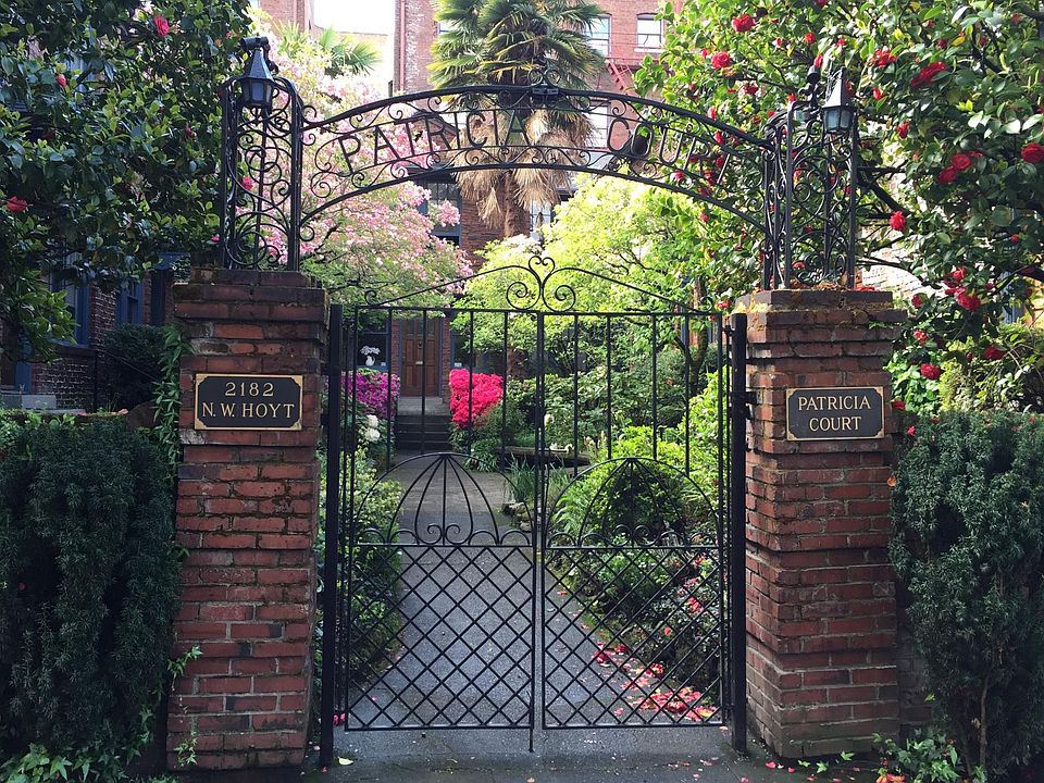 Courtyard gate entrance