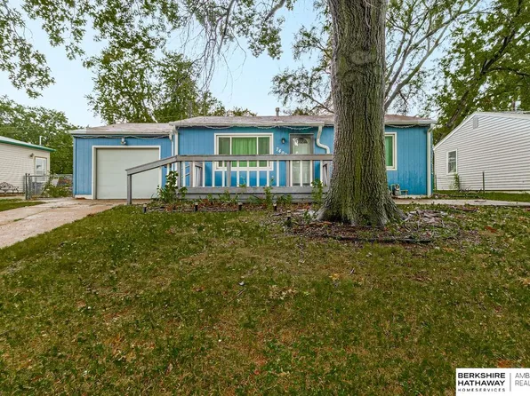7402 S 76th Ave, La Vista, NE 68128