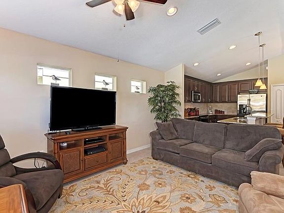4th image of 12571 Sagewood Dr
