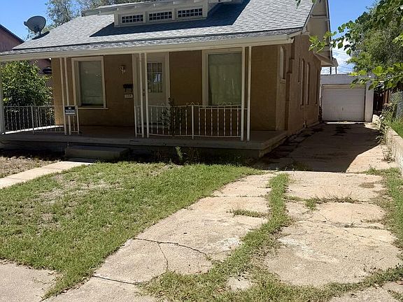 2nd image of 1109 N La Crosse Ave