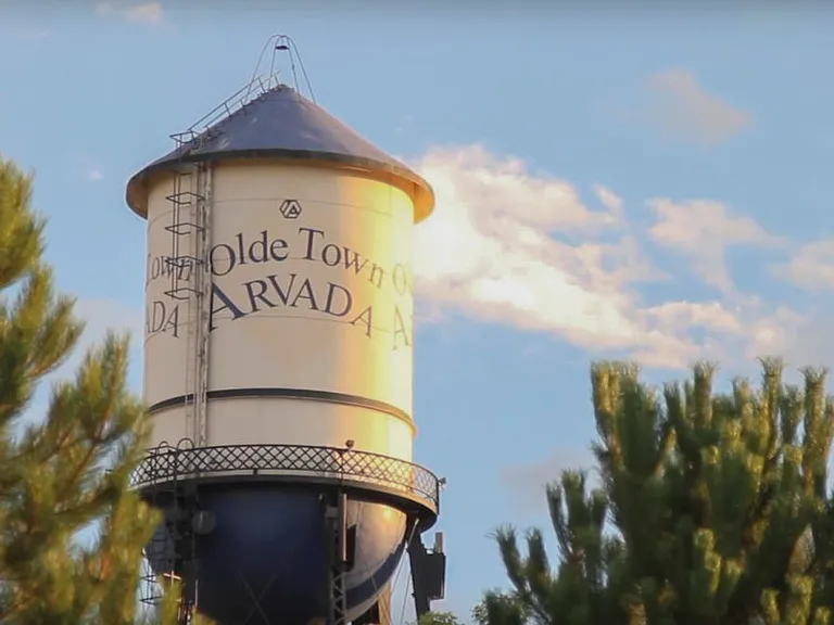 Live close to Olde Town Arvada and explore charming boutiques, coffee shops and weekend events.
