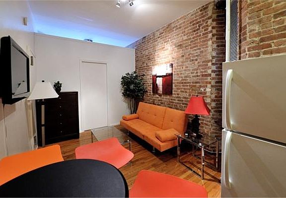 4th image of 235 W 18th St APT 1RE