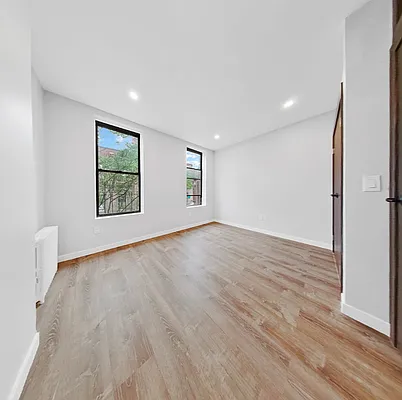 Rented by REAL New York | media 20