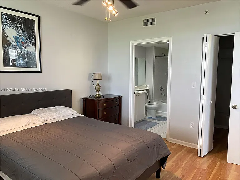 18800 NE 29th Ave #401 — Photo 8