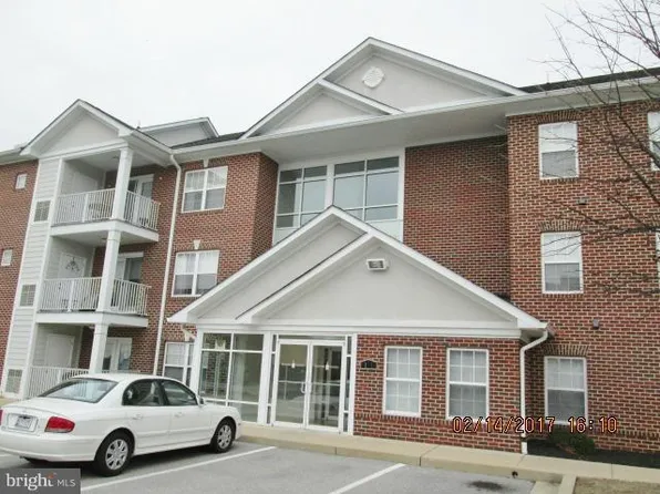 101 Carols Pl APT 36-136, La Plata, MD 20646
