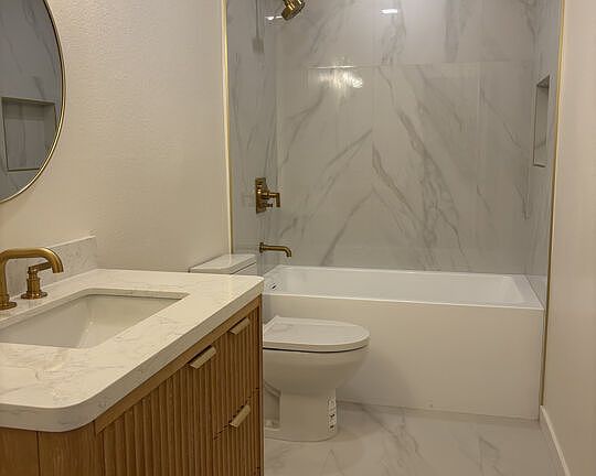 5th image of 23635 Park Capri Unit 30