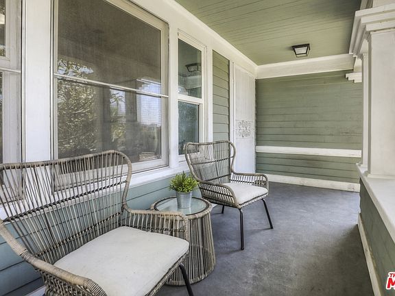 2nd image of 1325 Bellevue Ave